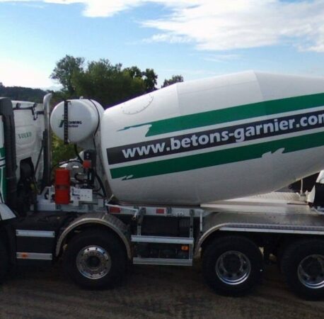 LSBP Loire Service Bétonnière Portée camion toupie volvo
